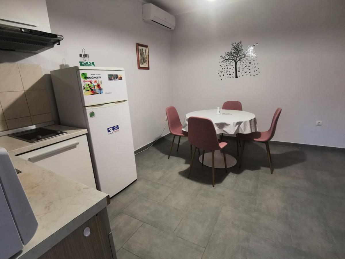 Lovely Family House Robi Pensjonat