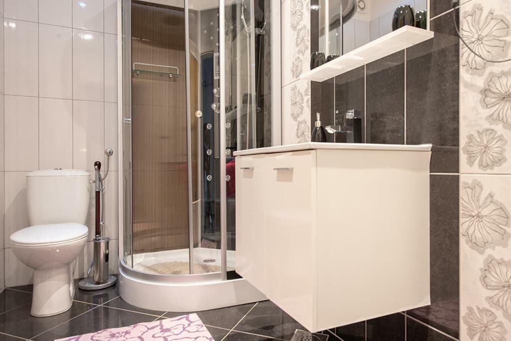Lovely Family House Robi Pensjonat 3*